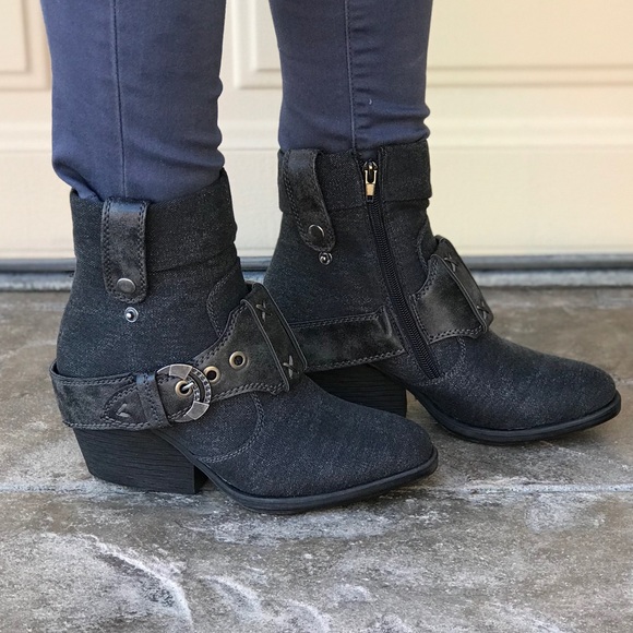 Fold Over Oversized Belted Buckle Tall Ankle Boots - Picture 2 of 8